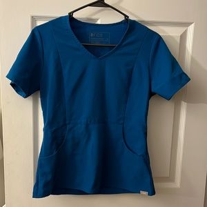 FIGS Alps Blue scrub set in size XS